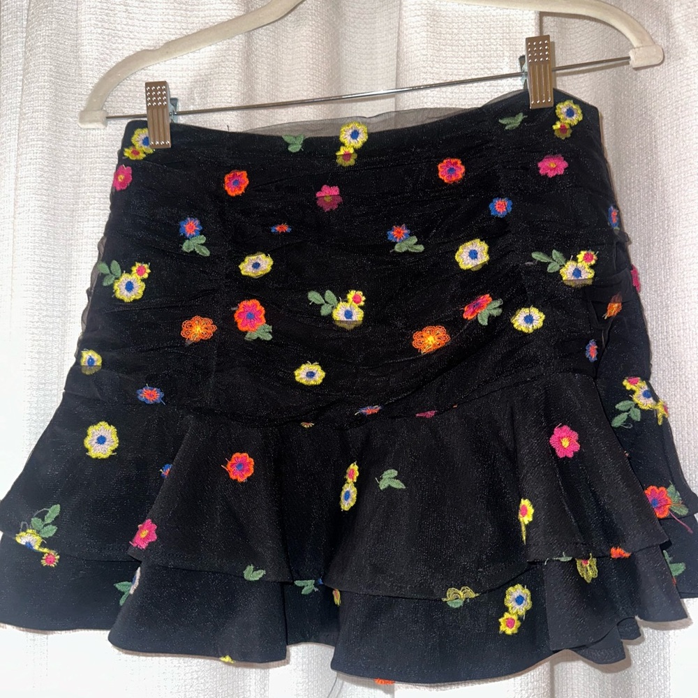 Floral embroidery print skort